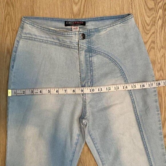 Y2K Etozs Light Wash Flare Jeans Stretch Denim Vintage Size 28 - Picture 8 of 10